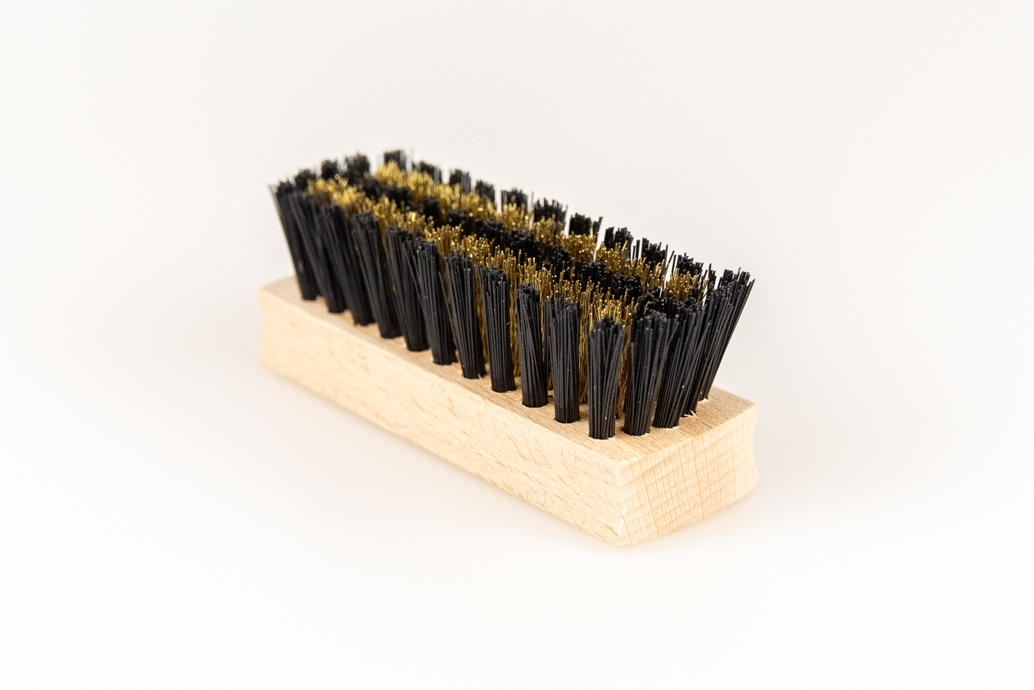 Wildlederbürste mittel